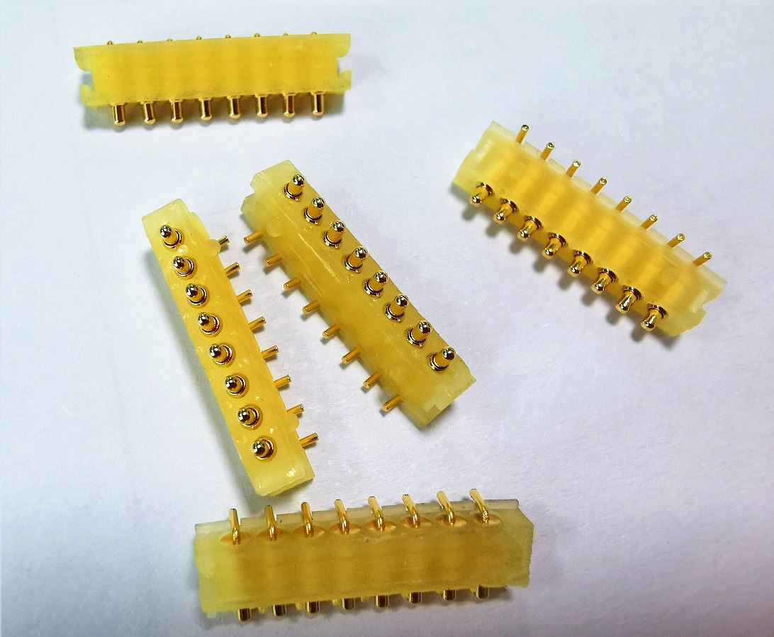 8kolíkový Pogo kolík Jednořádkový pravoúhlý konektor